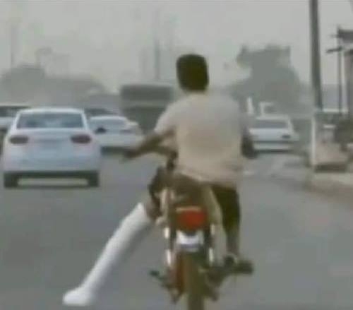 Amikor nem vagy teljesen egészséges, de a csaj megüzeni, hogy nincs otthon senki