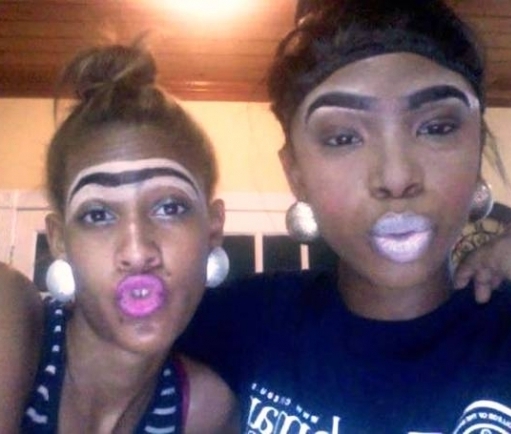 A szemöldök az arc egyik legmeghatározóbb része,