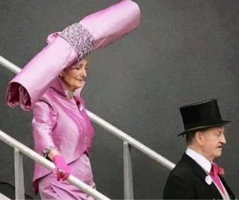 Amikor 6-kor fontos tárgyalásod van az ország jövőjéről, de 7-kor meg már jóga!