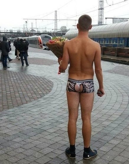 Hősünk így ment a randira