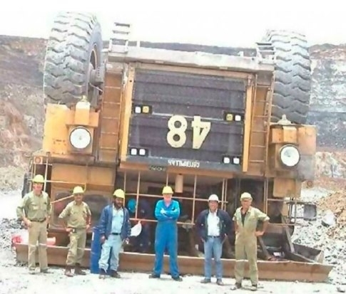 Gyertek csináljunk még egy közös képet, mielőtt mindannyiunkat kirúgnak