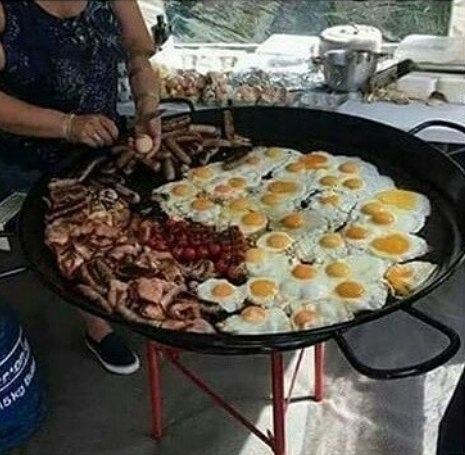 A nagyi most tudta meg, hogy az unokák még nem reggeliztek