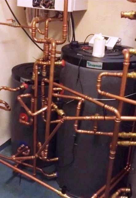 Aki ezt elkövette, az gondolom órabérben kapja a fizuját