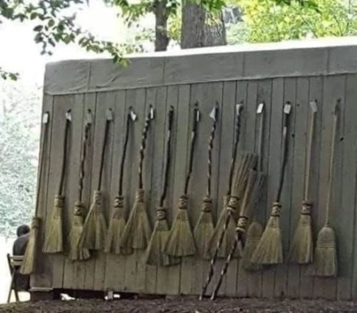 Valaki készített egy fotót az anyósoknak fenntartott parkolóról