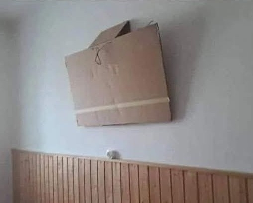 Új a TV a kocsmában